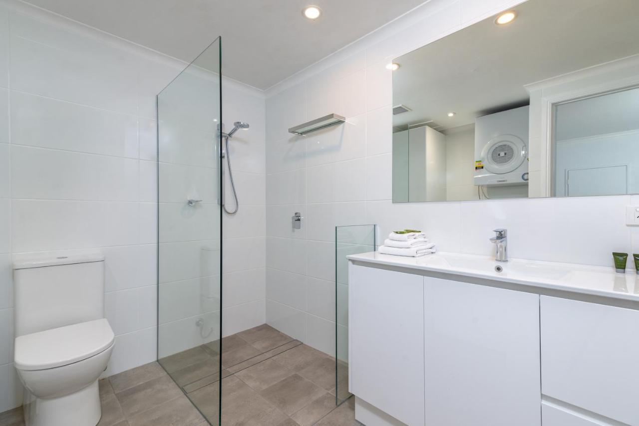 Seascape Holidays - Coral Apartments Порт Дъглас Екстериор снимка
