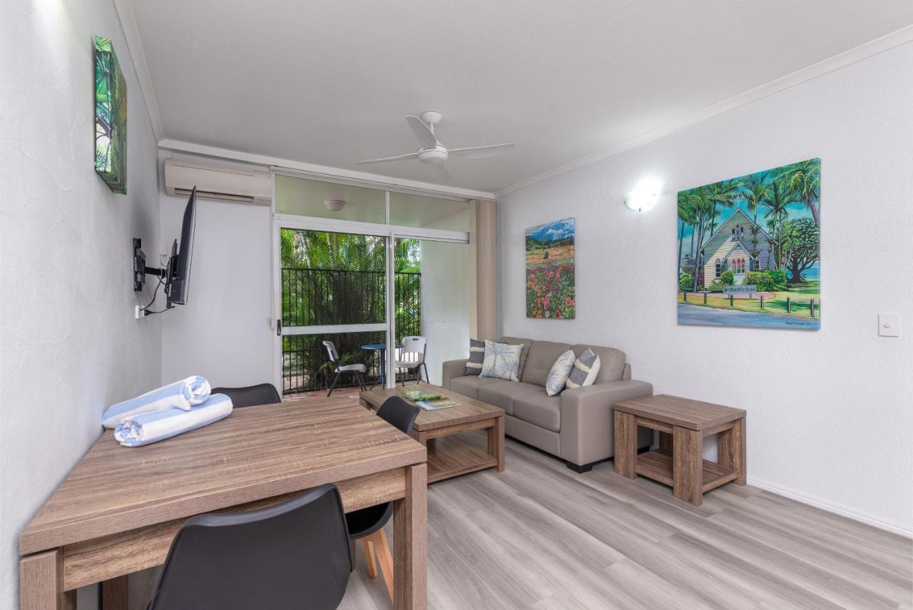 Seascape Holidays - Coral Apartments Порт Дъглас Екстериор снимка