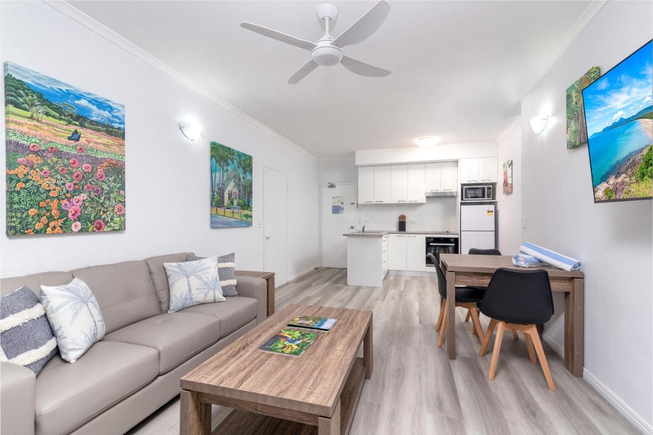 Seascape Holidays - Coral Apartments Порт Дъглас Екстериор снимка