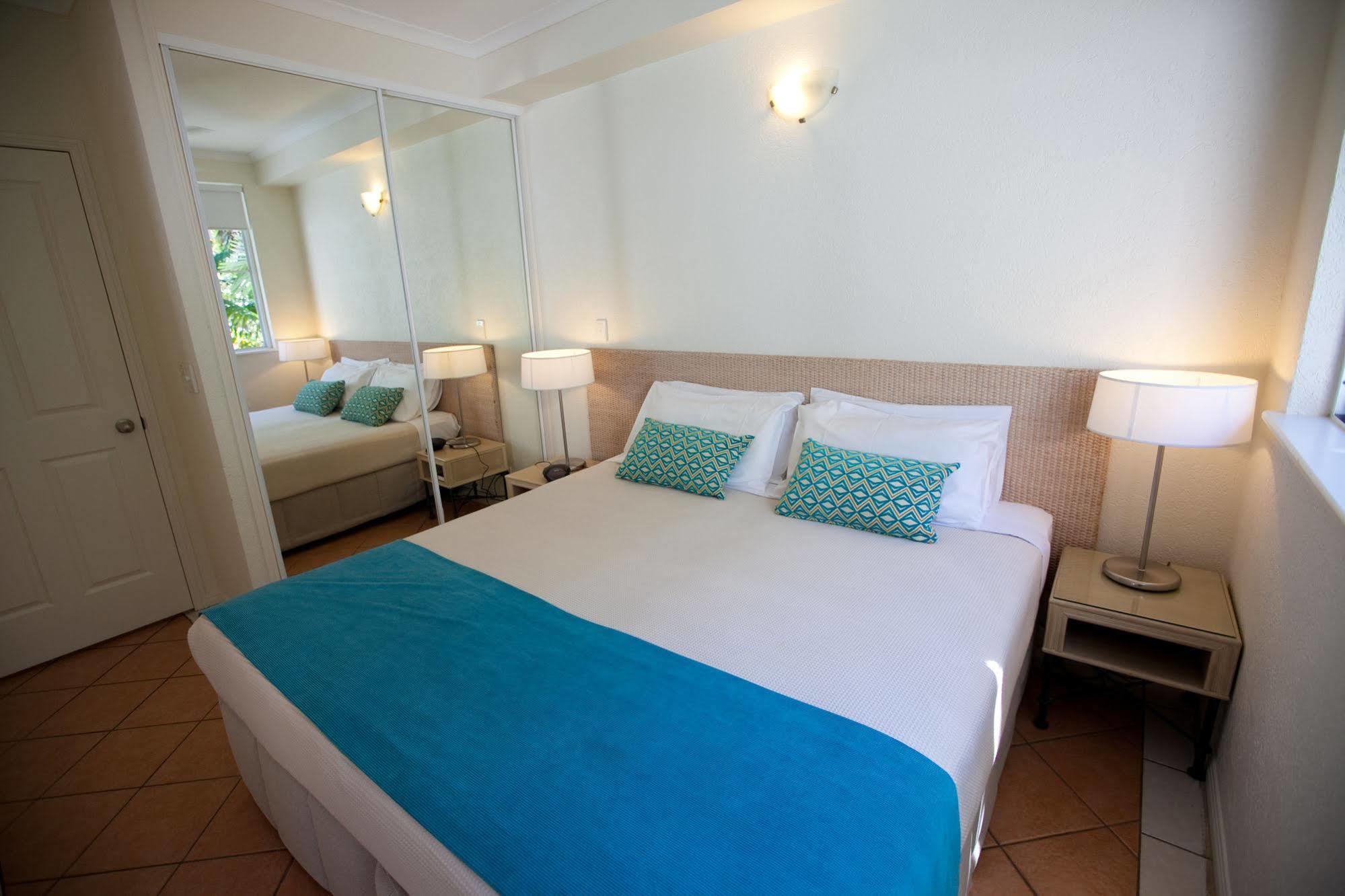 Seascape Holidays - Coral Apartments Порт Дъглас Екстериор снимка